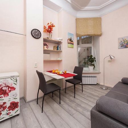 Comfortable Apartment In The Very Center Of 敖德萨 外观 照片