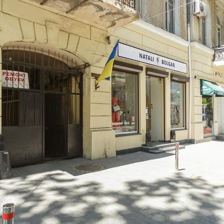 Comfortable Apartment In The Very Center Of 敖德萨 外观 照片