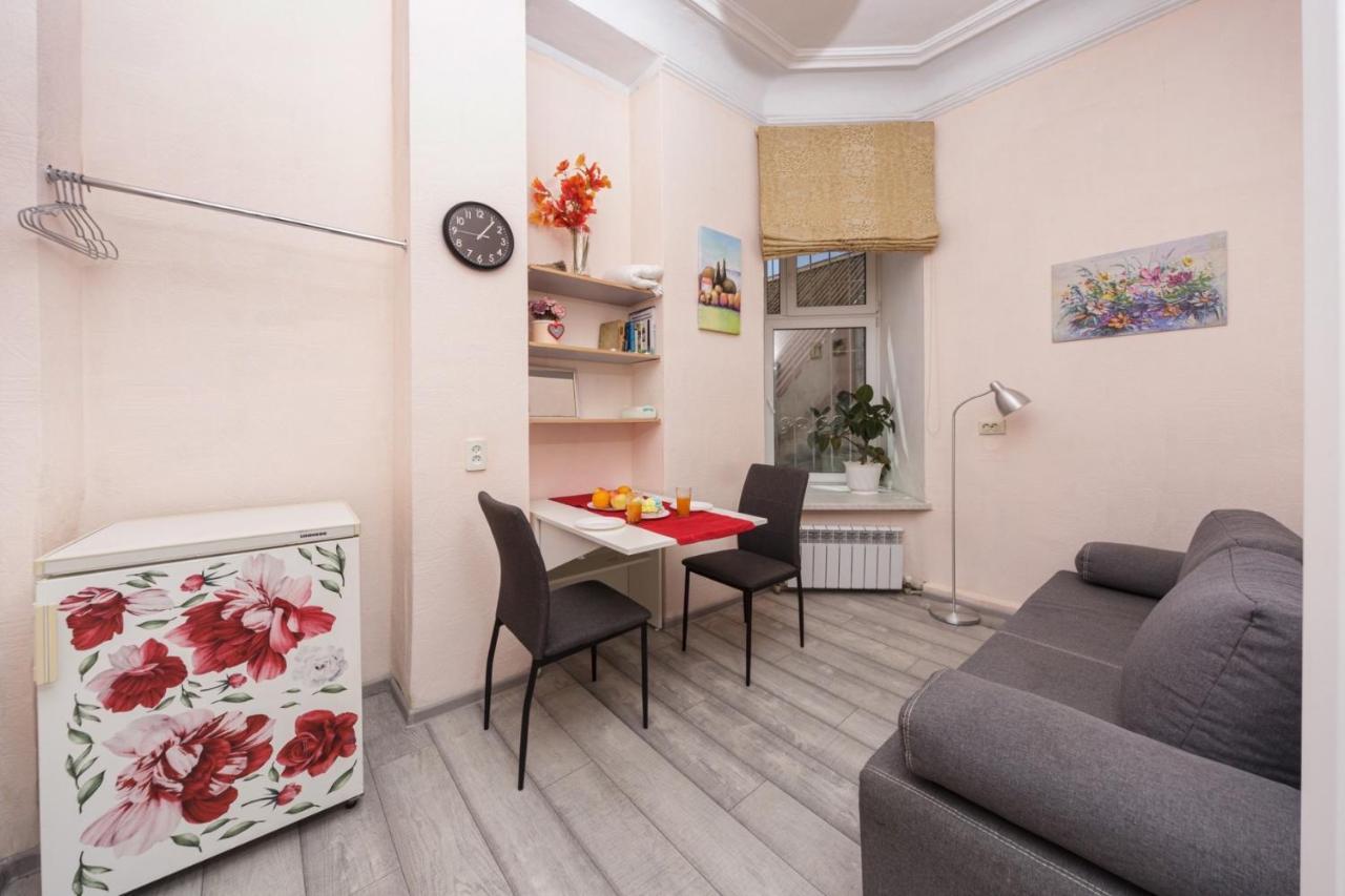 Comfortable Apartment In The Very Center Of 敖德萨 外观 照片
