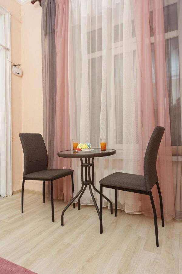 Comfortable Apartment In The Very Center Of 敖德萨 外观 照片